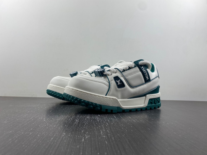 l0vt sneakers