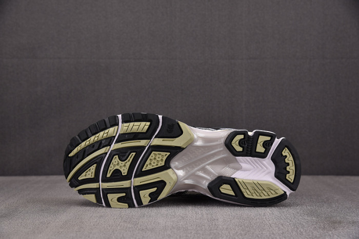 As*ic*s Gel-Kayano 14 Silver colored 1203A537-200