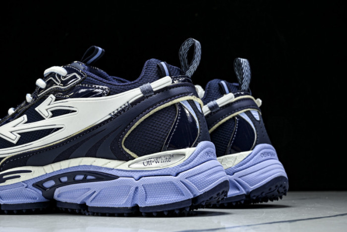 Off-White c/o Virgil Abloh