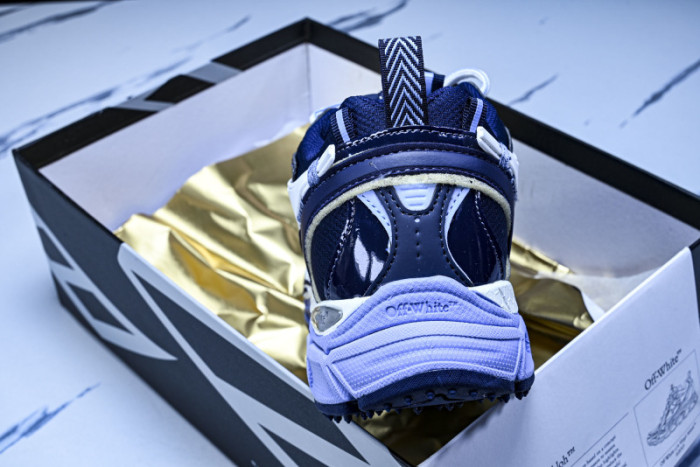 Off-White c/o Virgil Abloh