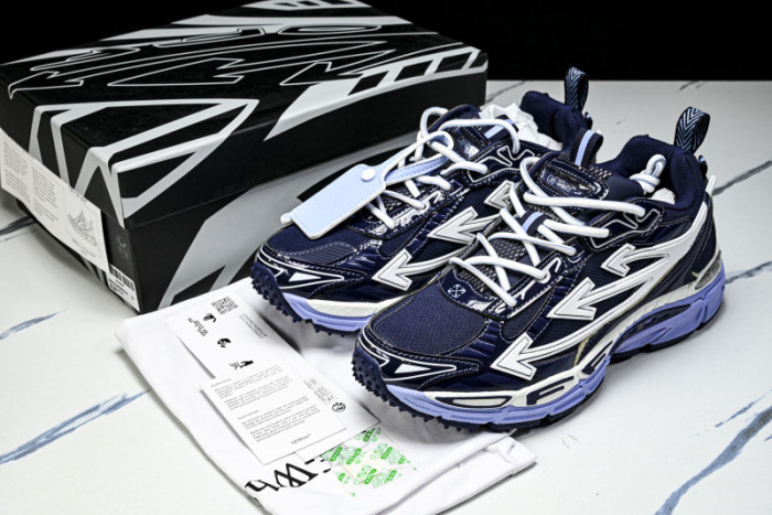 Off-White c/o Virgil Abloh