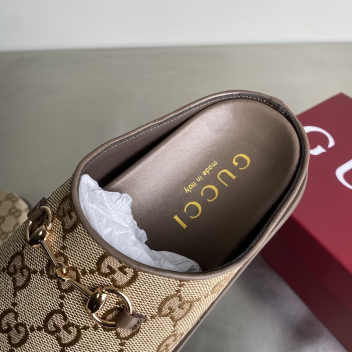 G*u*i SANDALS D06671