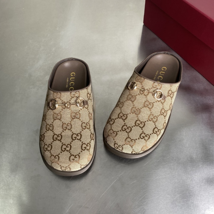 G*u*i SANDALS D06671