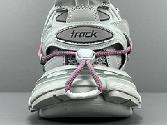 Ba*len*cia*ga TRACK 800590 WTRHK 1013