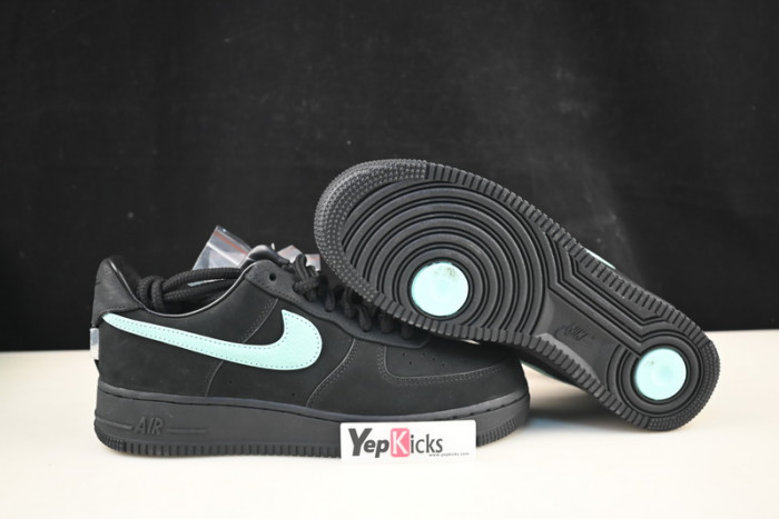 nike air force 1 low sp T*f*ny and co. dz1382-001