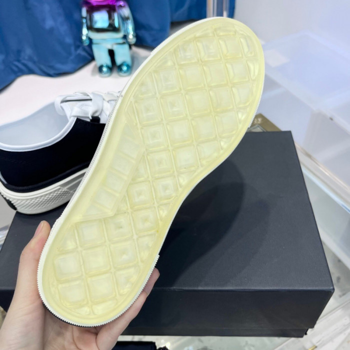 amiri sneaker
