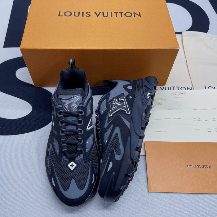l0vt sneakers
