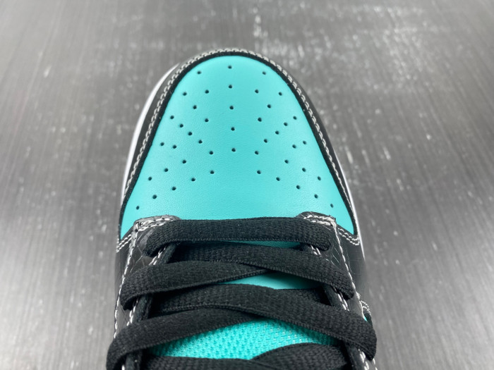 nike sb dunk low diamond S*pply co. aqua blue 304292-402