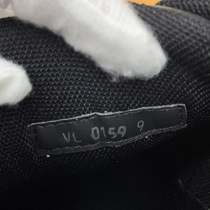 l0vt sneakers