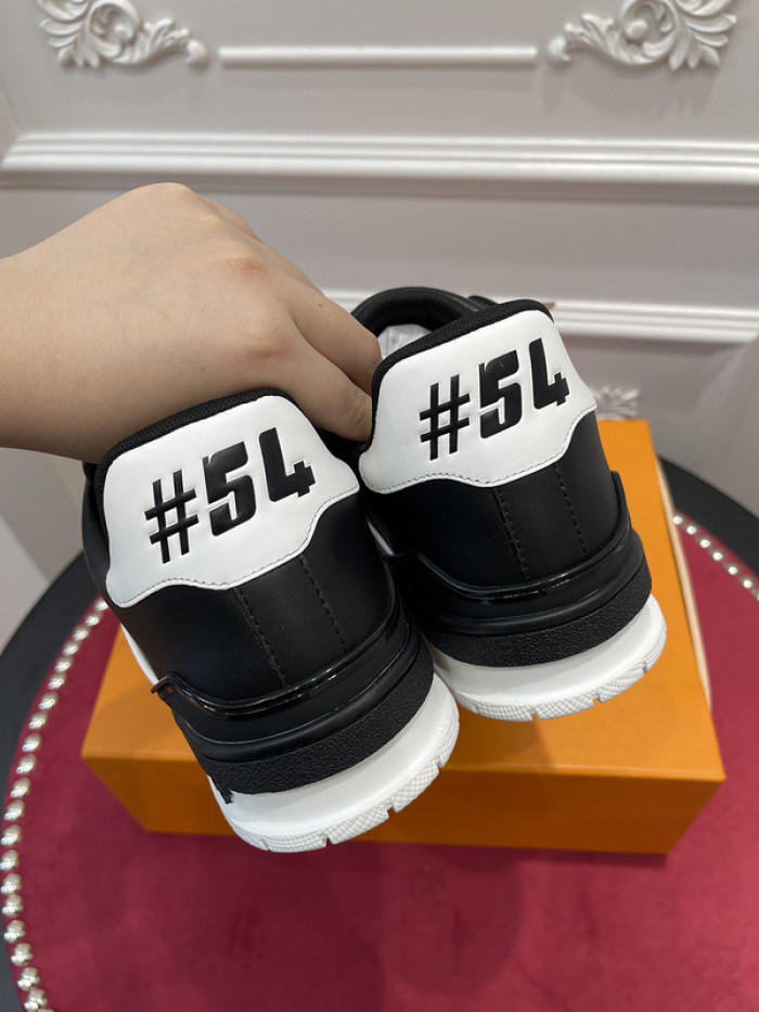 l0vt sneakers
