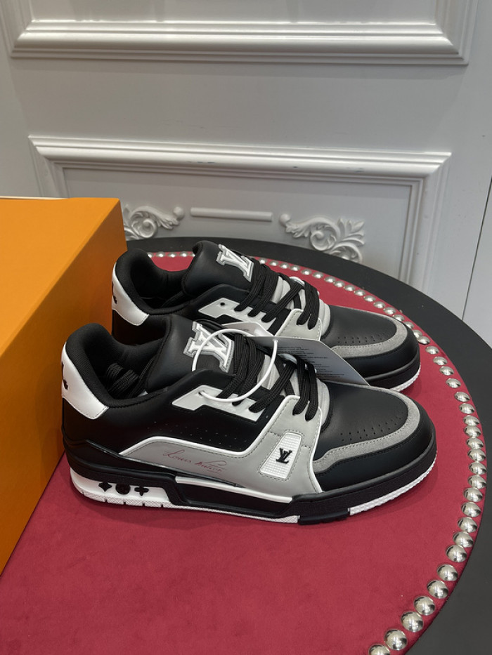 l0vt sneakers