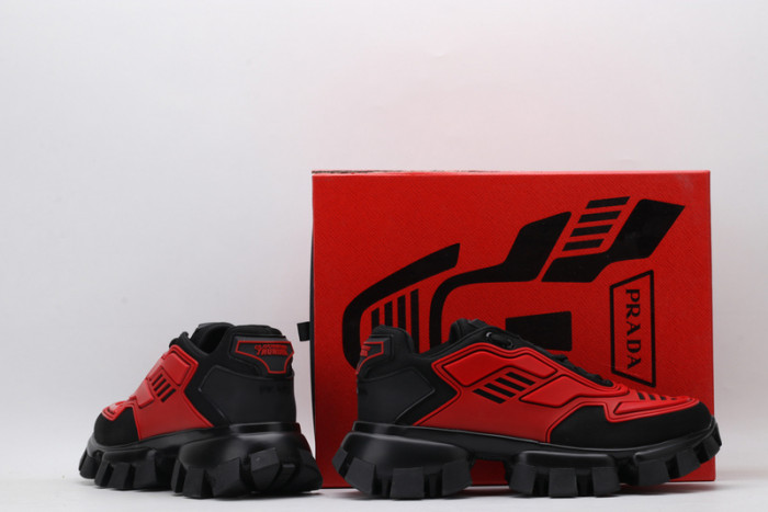 pra*a sneaker p020