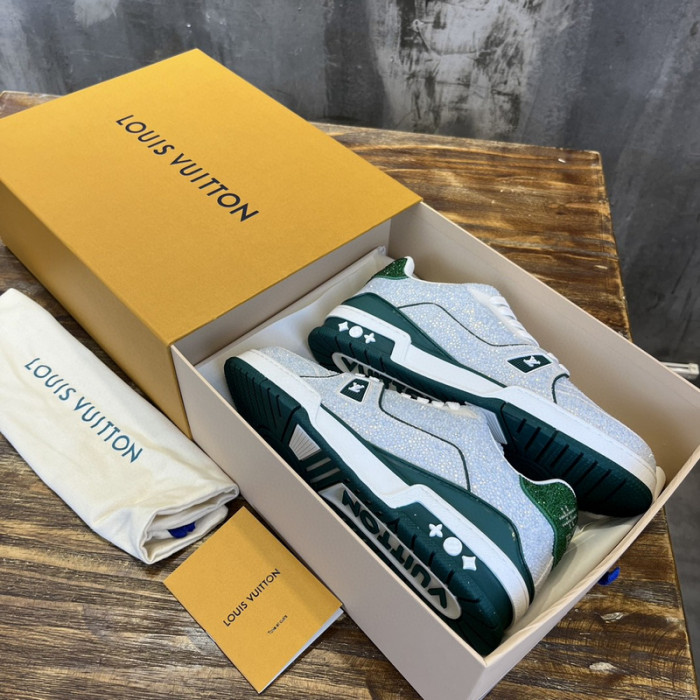 l0vt sneakers