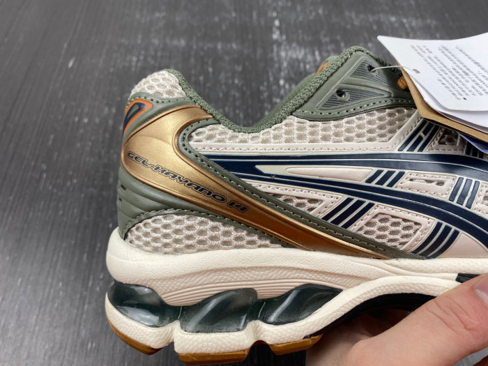 As*ic*s sneaker as05304