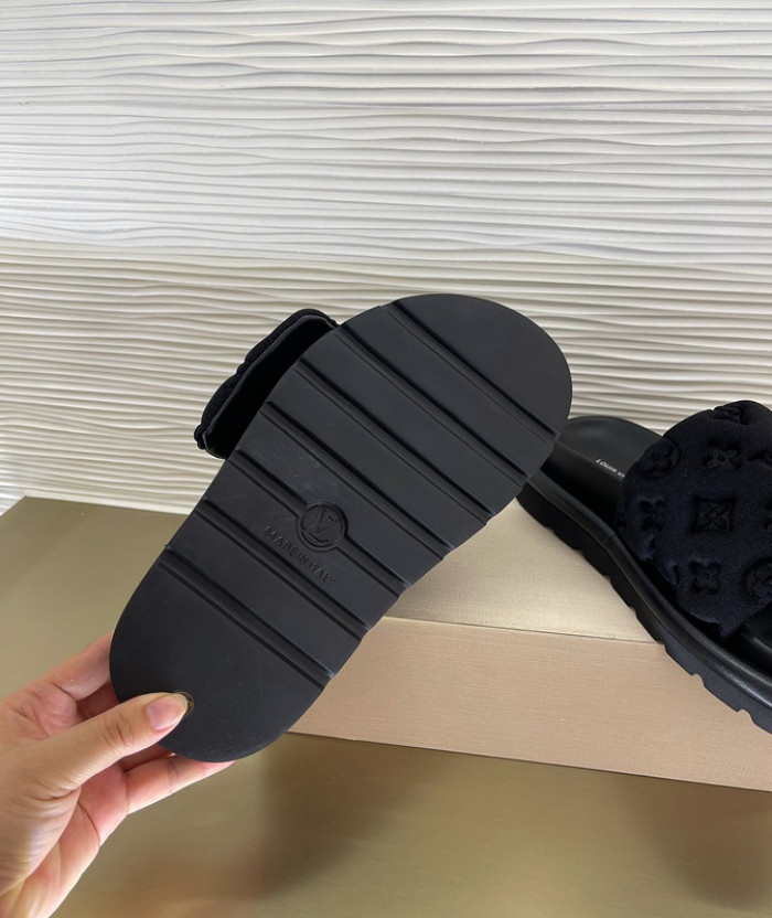 l0vt sneakers