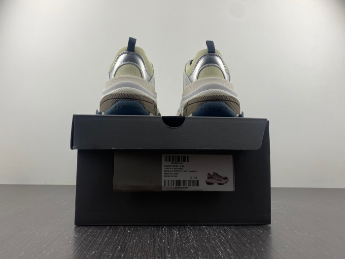 Ba*len*cia*ga triple s sneaker w2fs2 8106