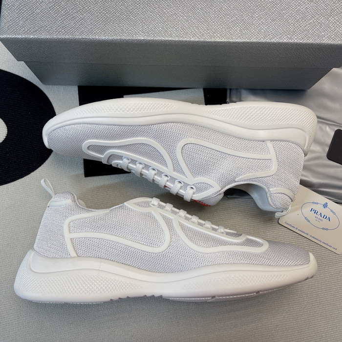 pra*a sneaker p050