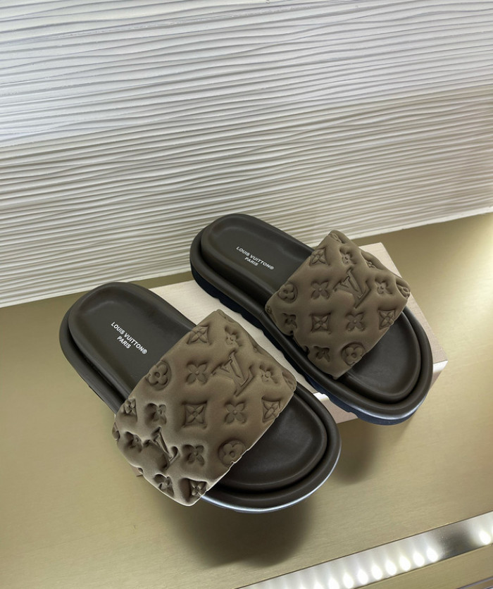 l0vt sneakers