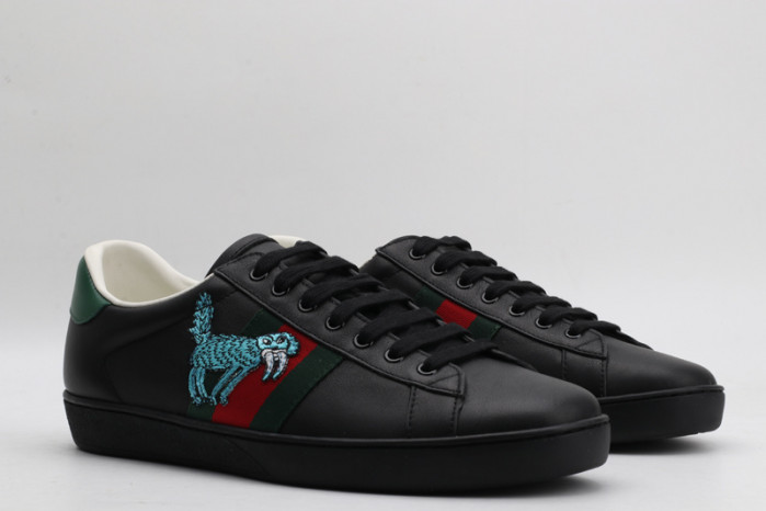 g*u*i ace embroidered low-top sneaker g167