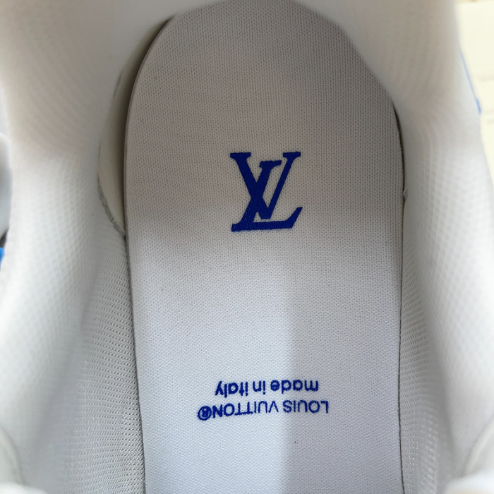 l0vt sneakers