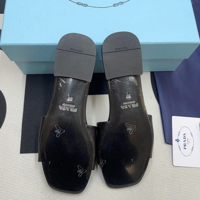 pra*a sandals p069