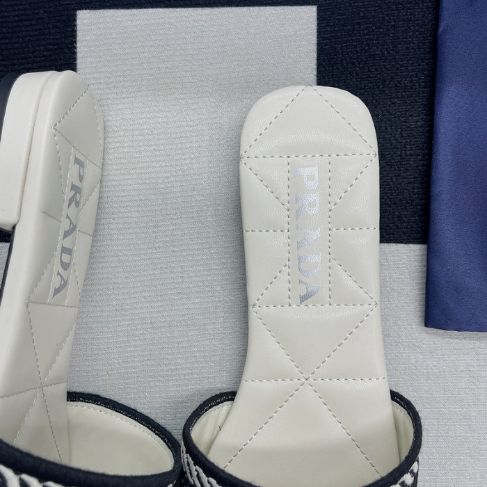 pra*a sandals p066
