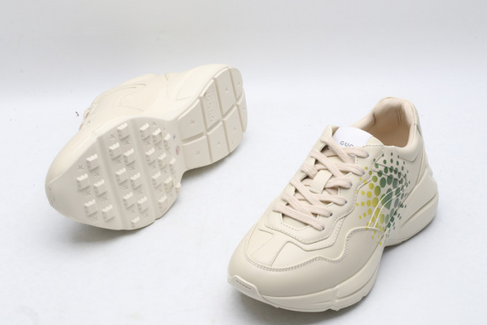 g*u*i ace embroidered low-top sneaker e2294