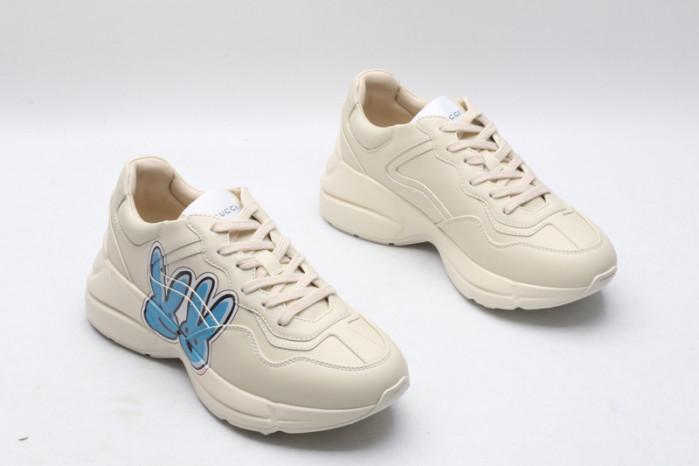 g*u*i ace embroidered low-top sneaker e2360