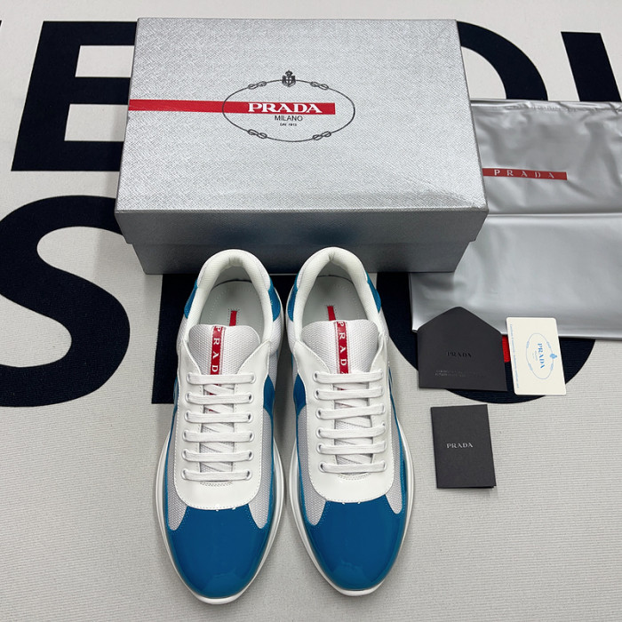 pra*a sneaker p049