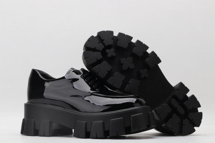 pra*a loafers p031