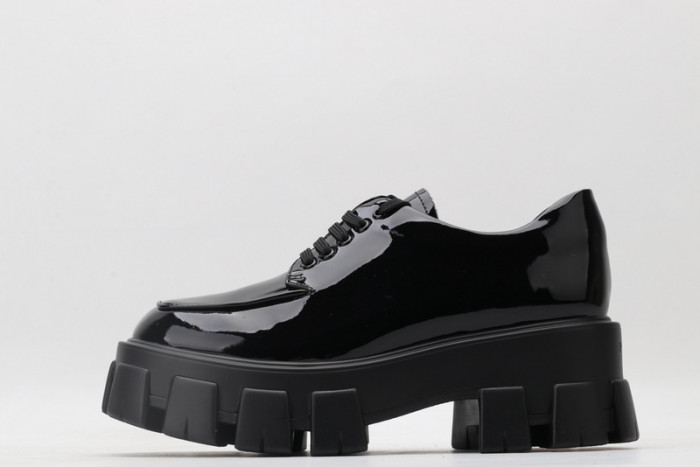 pra*a loafers p031