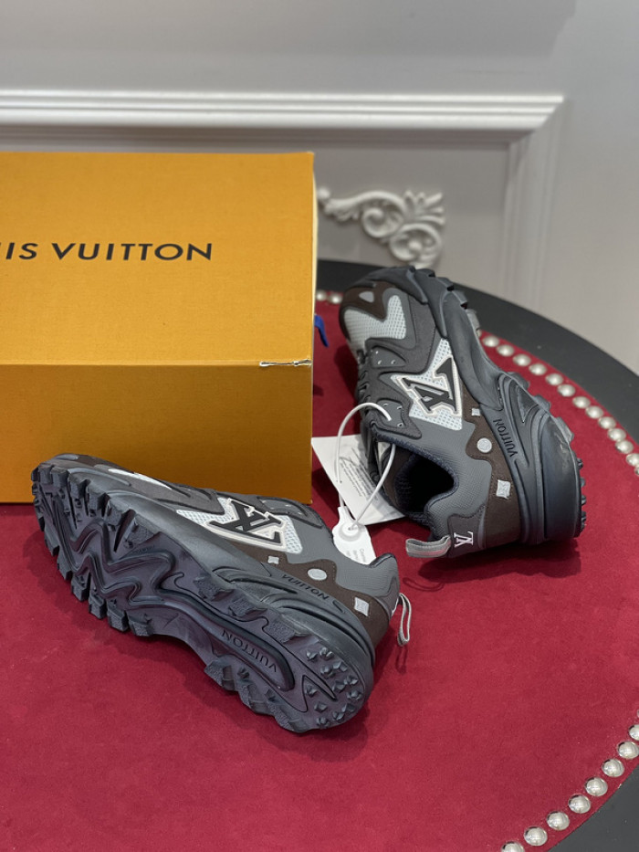 l0vt sneakers