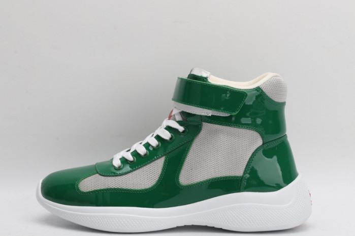 pra*a sneaker p018