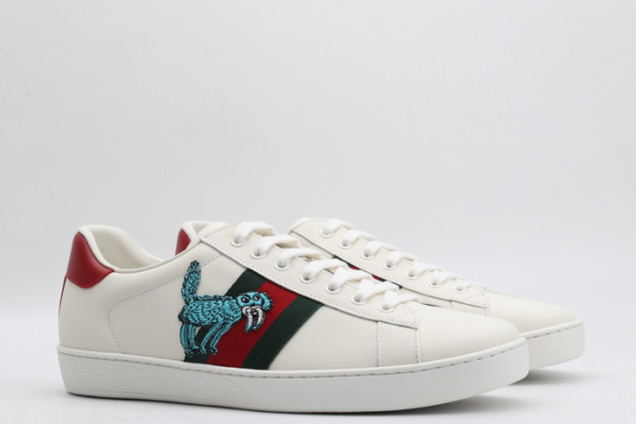 g*u*i ace embroidered low-top sneaker g095