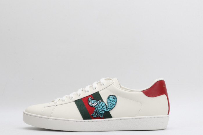 g*u*i ace embroidered low-top sneaker g095
