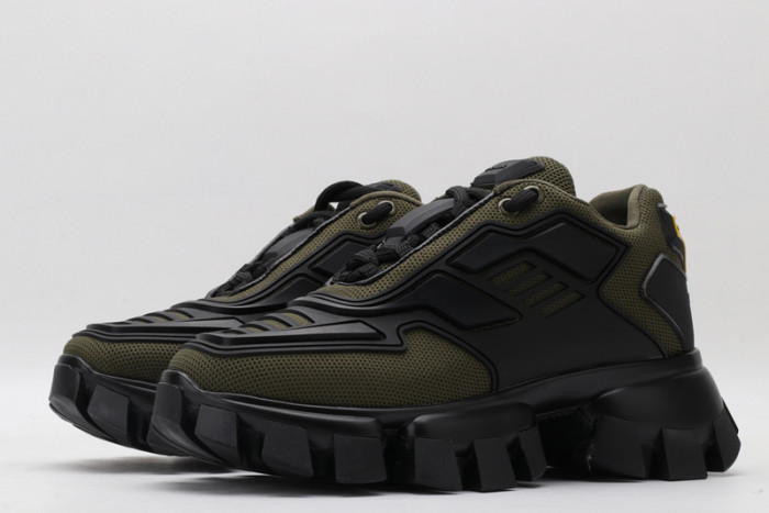 pra*a sneaker p021