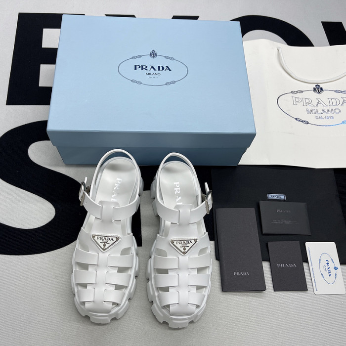pra*a sandals p054