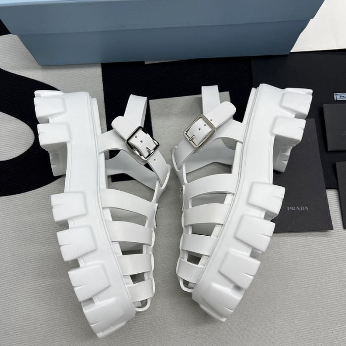 pra*a sandals p054