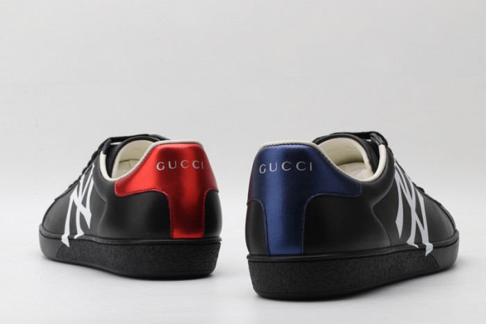 g*u*i ace embroidered low-top sneaker g103