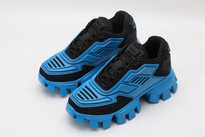 pra*a sneaker p022