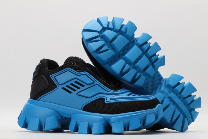 pra*a sneaker p022