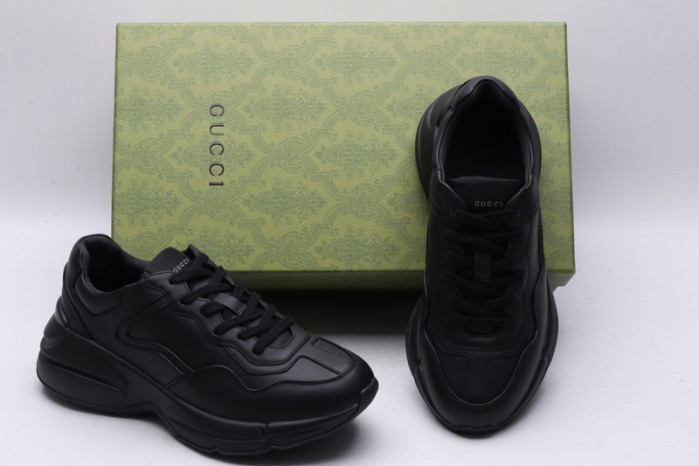 g*u*i ace embroidered low-top sneaker e2356