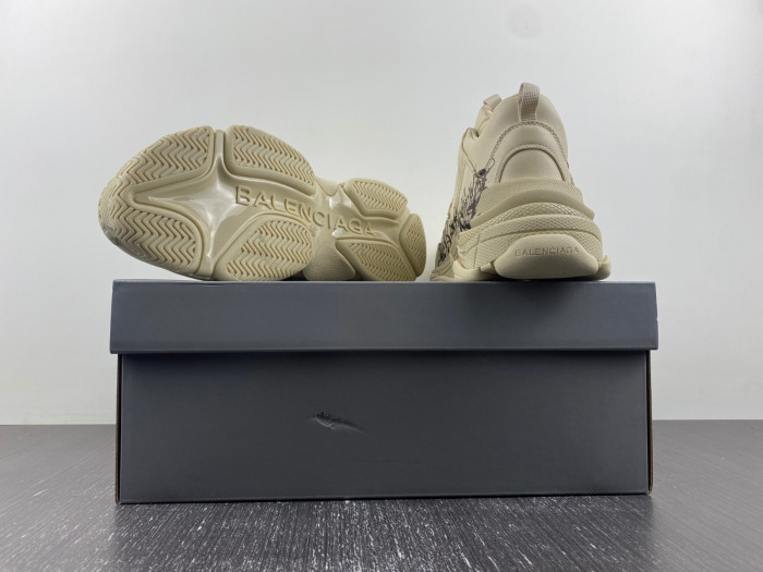 Ba*len*cia*ga triple s sneaker