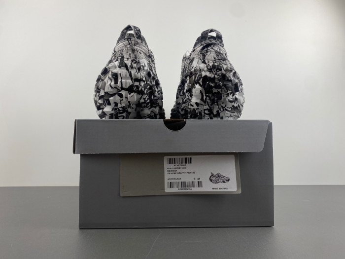 Ba*len*cia*ga defender trainers 685613-w2rg1 9010