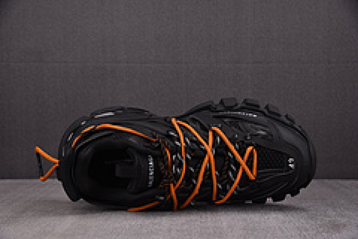 Ba*len*cia*ga TRACK 800592 WTRHK 1000