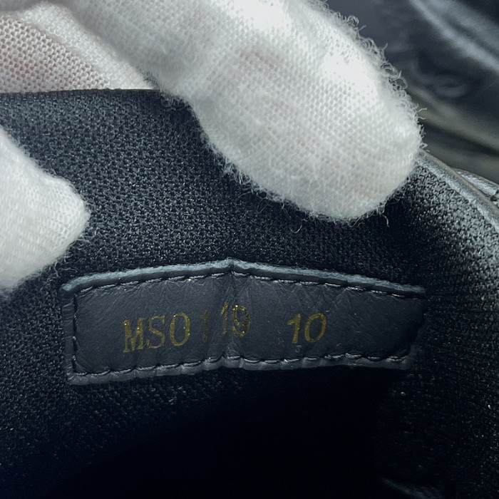 l0vt sneakers