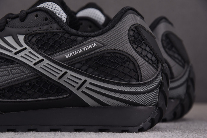 Bo*te*ga Ve*ne*ta BV042