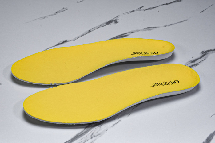 Off-White c/o Virgil Abloh