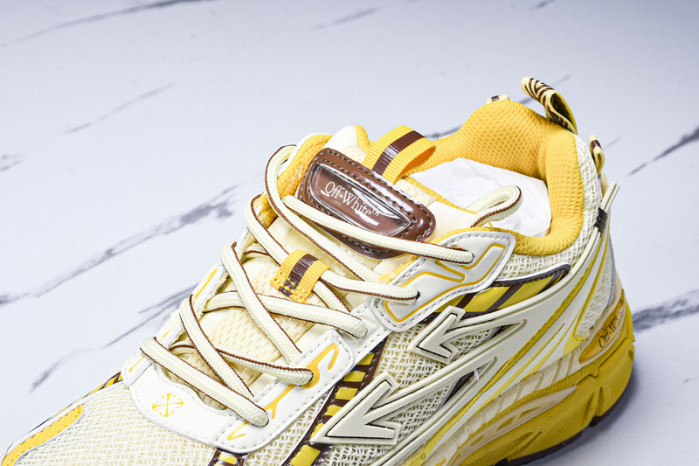 Off-White c/o Virgil Abloh