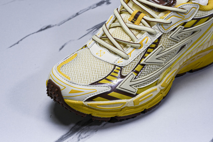 Off-White c/o Virgil Abloh